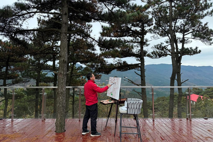 秋日庐山 色彩缤纷：35位油画名家情绘九江“山江湖城”