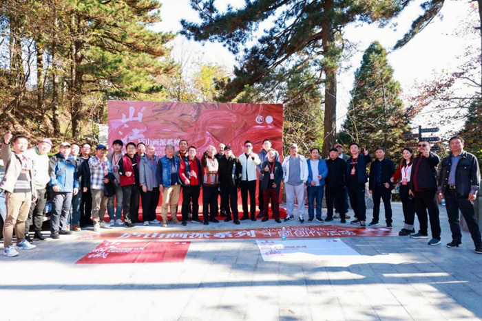 秋日庐山 色彩缤纷：35位油画名家情绘九江“山江湖城”