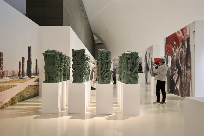 央美“雕塑大系”90年：一场与时代同行的“雕塑大戏”