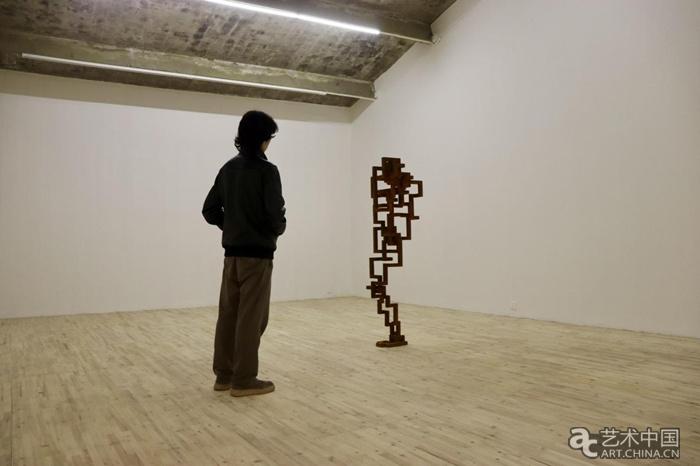 身体的体验是感知世界的起点：安东尼·葛姆雷的“栖息之所”在北京