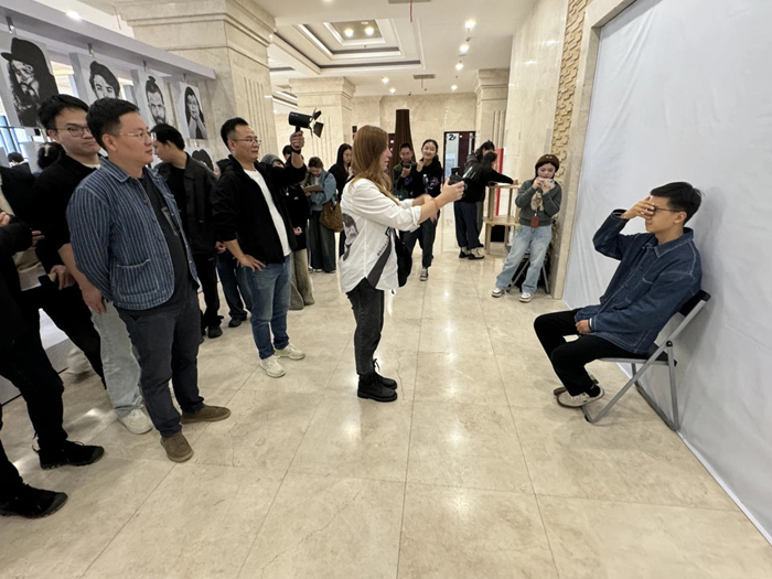 “相融共生：中德当代艺术展”江西省美术馆举行 对话总策划任戎