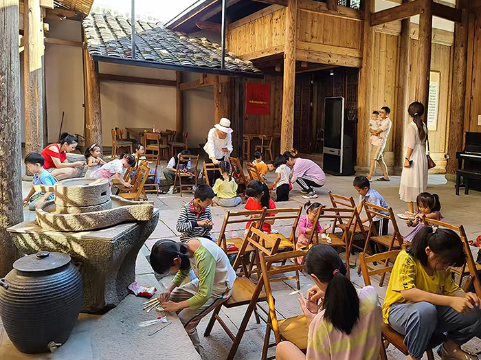 世间本无隐逸之路，只有生活——程美信专访