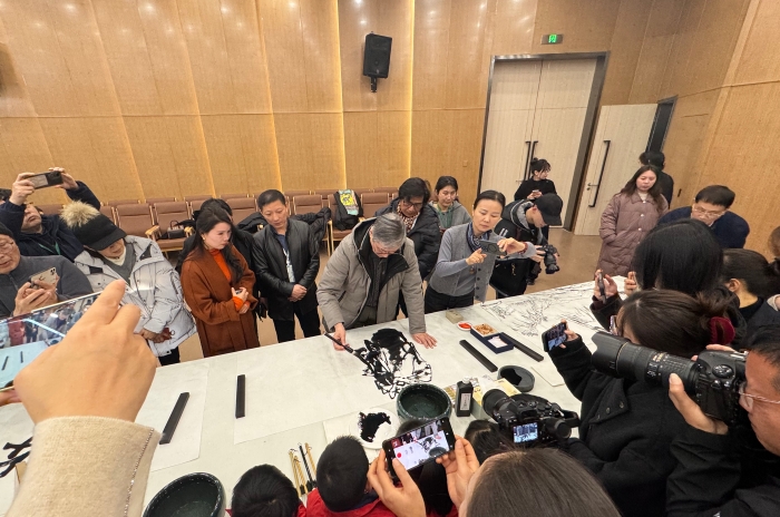 “高峰意识”潘天寿、潘公凯艺术研究展开幕 潘天寿艺术中心正式开馆