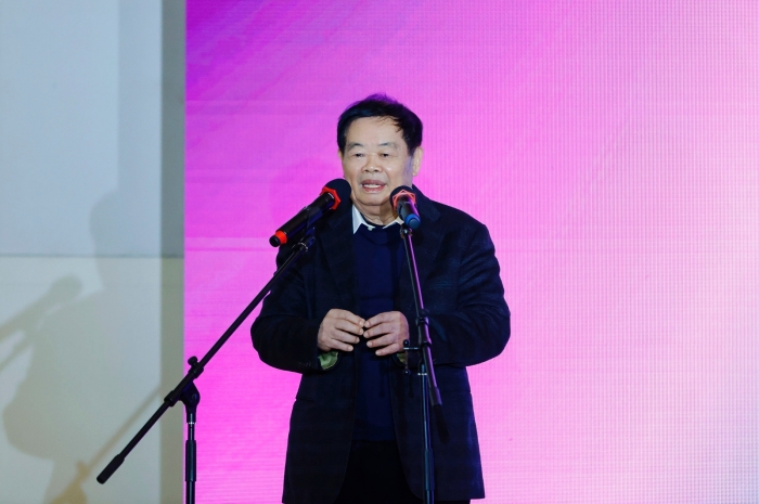 “真实与虚幻”：2025杭州国际当代玻璃艺术展举行