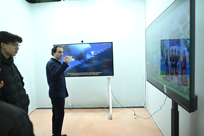 “艺术之都——第235届法国艺术家沙龙中国艺术家邀请展”在巴黎大皇宫开幕