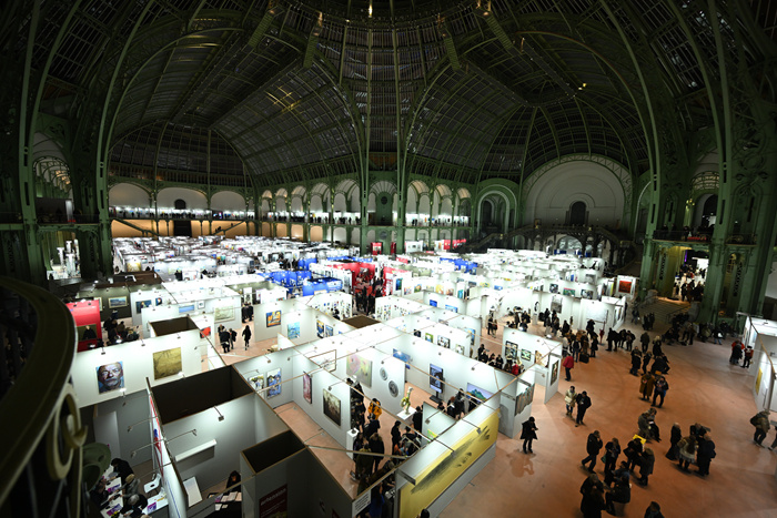 “艺术之都——第235届法国艺术家沙龙中国艺术家邀请展”在巴黎大皇宫开幕