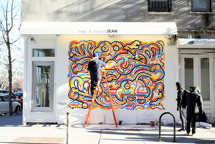 《看他的画得戴副眼镜（二）》：色彩律动的都市诗人