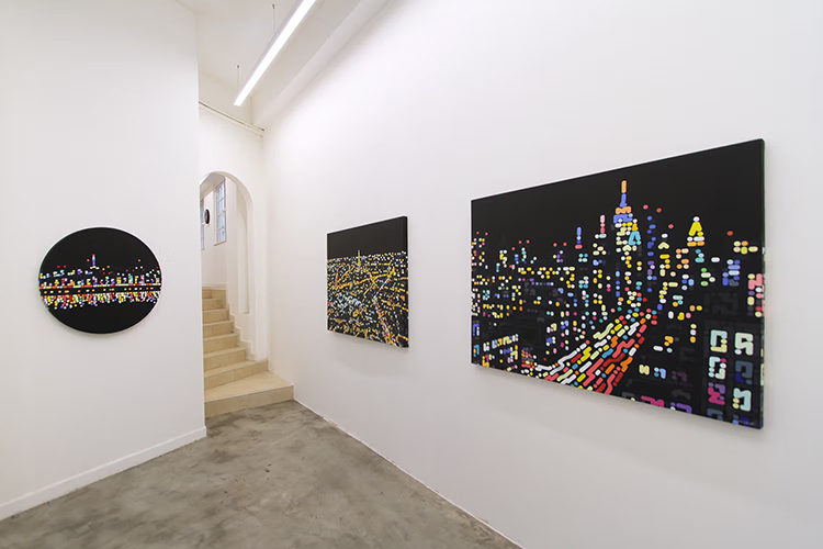 《看他的画得戴副眼镜（二）》：色彩律动的都市诗人