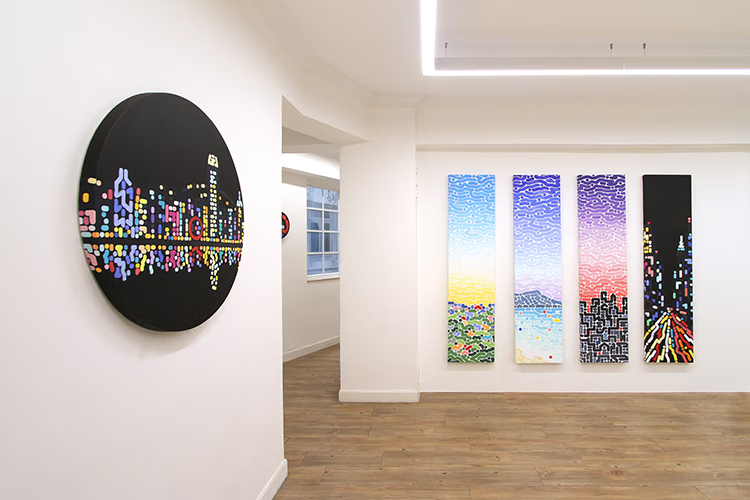 《看他的画得戴副眼镜（二）》：色彩律动的都市诗人