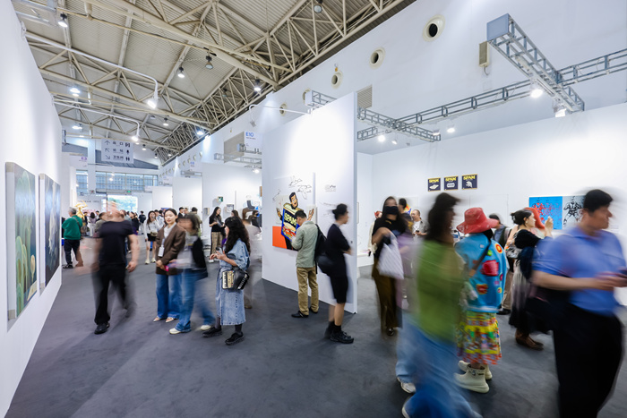 “凹凸”之间，艺术共生——2025年北京当代・艺术博览会落幕