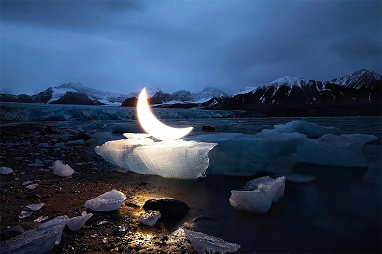 月亮先生列昂个展开幕：在深圳收到一封“月亮来信”