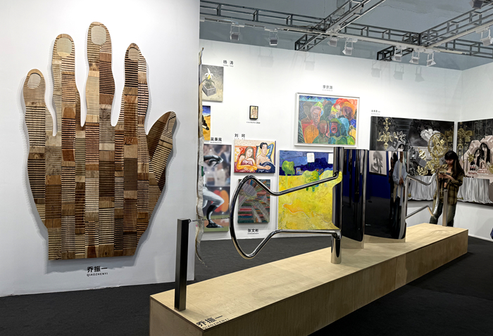 “凹凸”之间，艺术共生——2025年北京当代・艺术博览会落幕