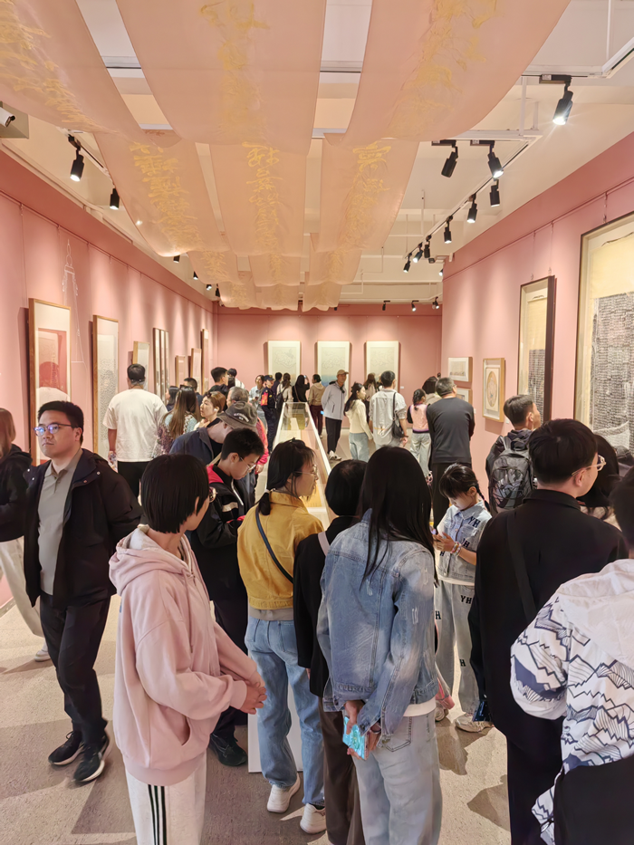 千年云冈 般若生辉——郑勤砚作品展点亮云冈美术馆