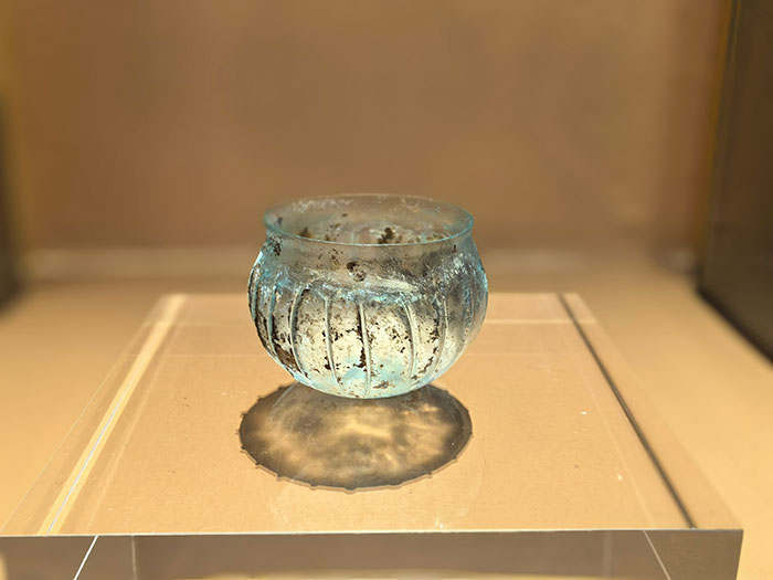 清凉剔透 流光溢彩——淄博琉璃艺术竟然这么美！