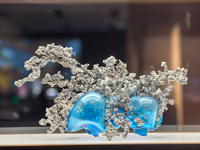 清凉剔透 流光溢彩——淄博琉璃艺术竟然这么美！