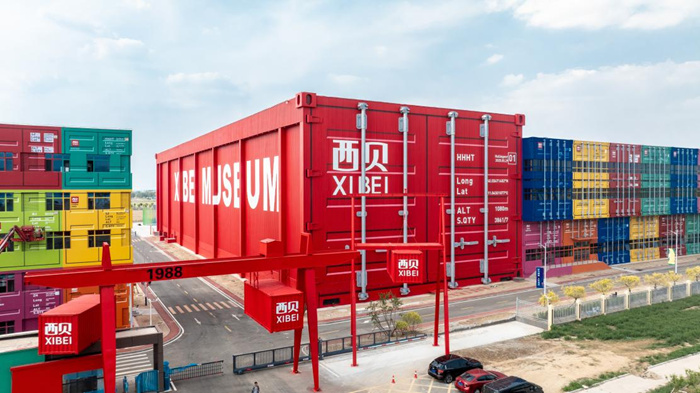 “全球最大集装箱”内，用“涂抹”观照真实——孟柏伸专访