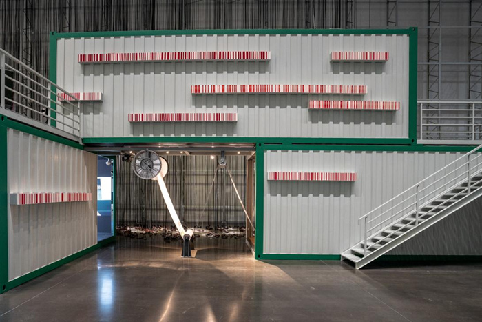 “全球最大集装箱”内，用“涂抹”观照真实——孟柏伸专访