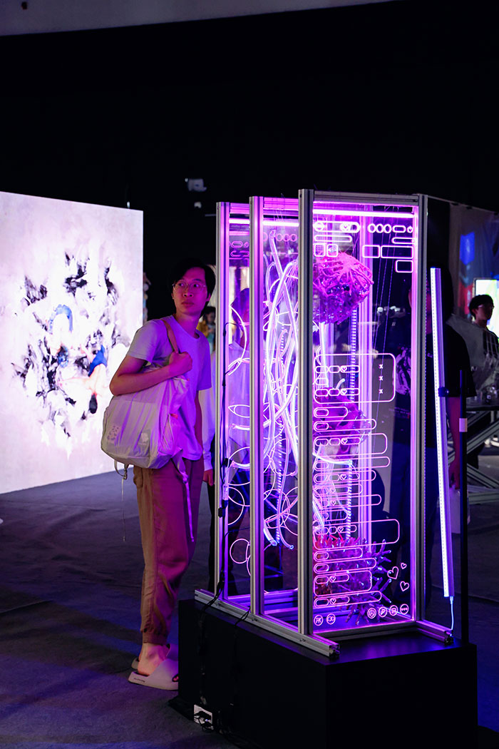 一画开天，变化万千——“七十二变·2025中国美术学院毕业季”开幕