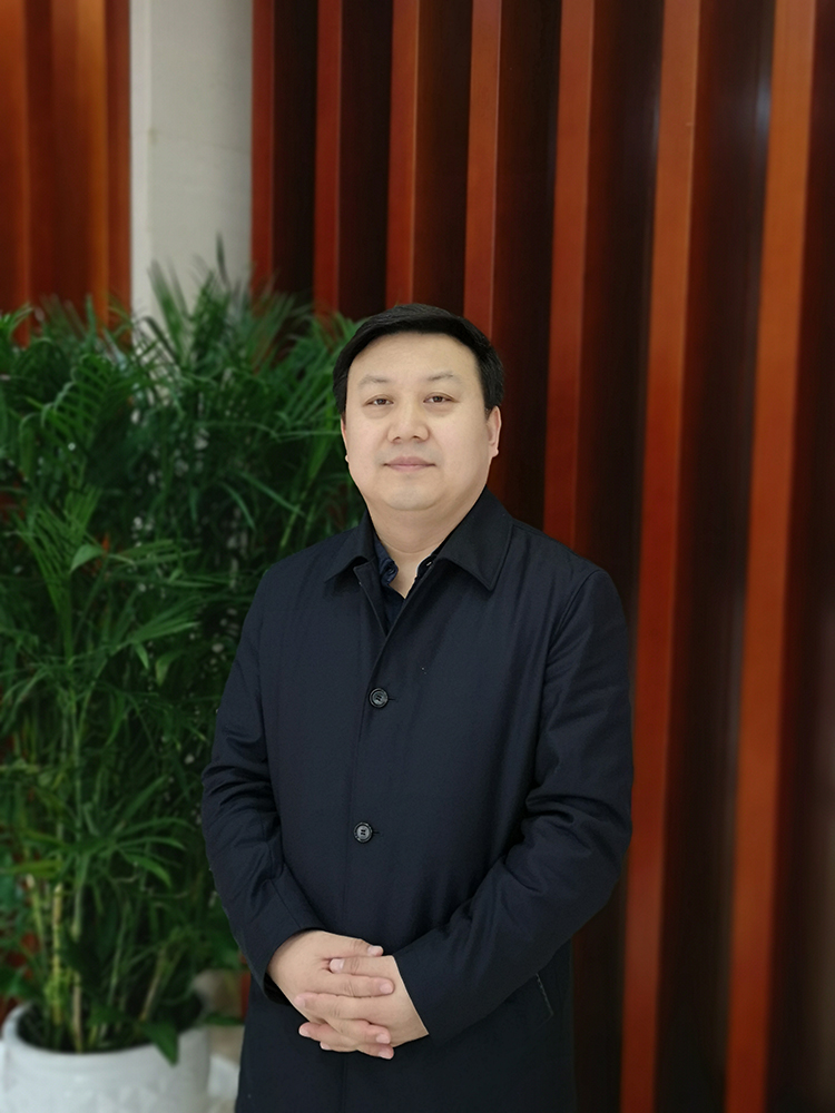 油画家潘义奎任中国美术馆馆长