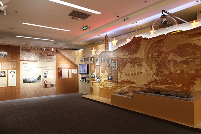 “万里同心——海外华侨与中国人民抗日战争暨世界反法西斯战争纪念特展”在京开幕