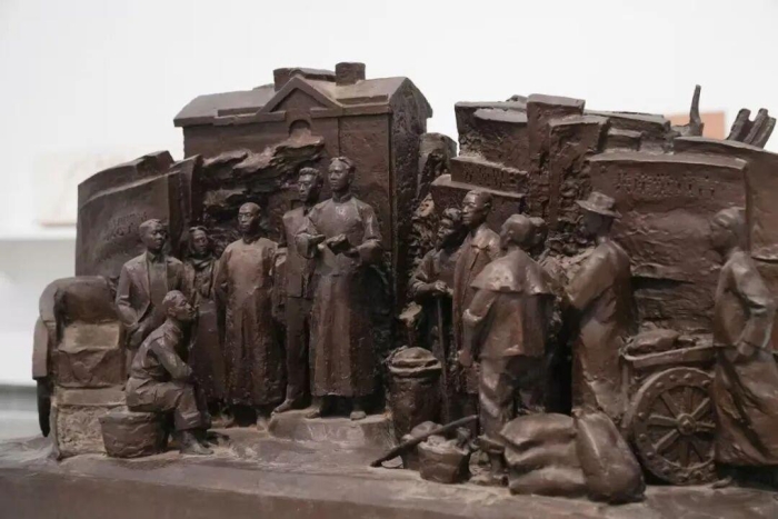 塑脉百年：从泥火丰碑到数字凿宇的浙江雕塑史诗