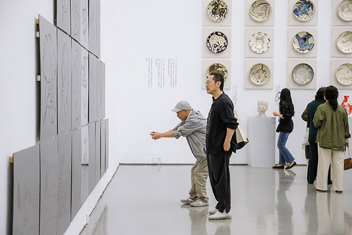 “心向天宇——刘巨德艺术作品展”在今日美术馆开幕