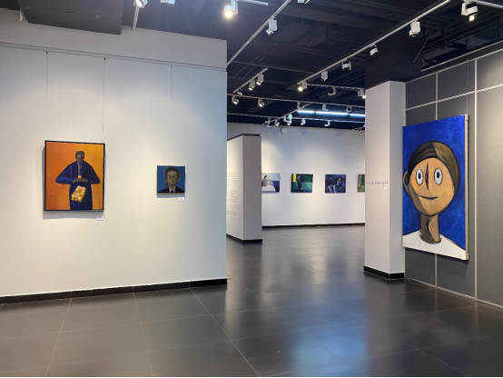 季海洋个展《偷月亮的人》：照见艺术的纯粹与真实