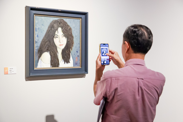 中国油画学会成立三十年 最大规模油画展亮相上海美术馆