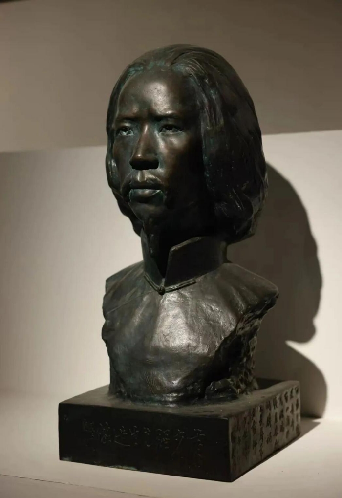 塑脉百年：从泥火丰碑到数字凿宇的浙江雕塑史诗