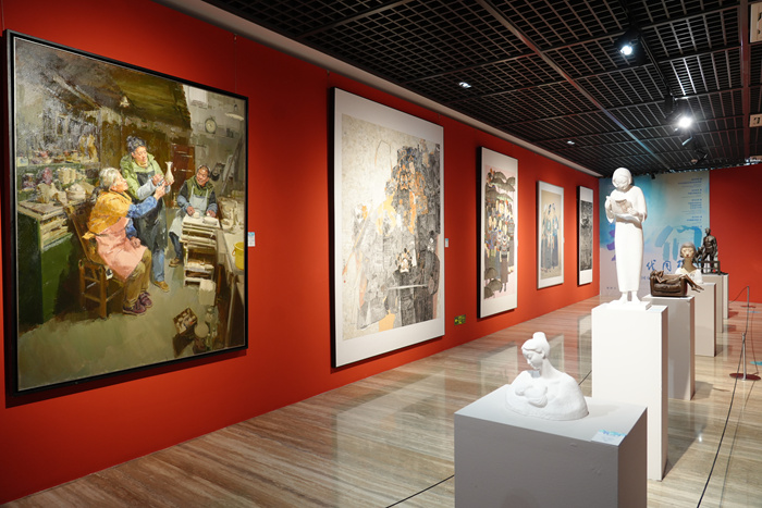 我们：与时代同行——当代中国女艺术家优秀作品展在京举行