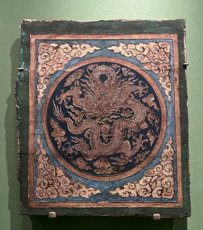 走进故宫百年大展——一件件明星文物背后，是守护传承的故事