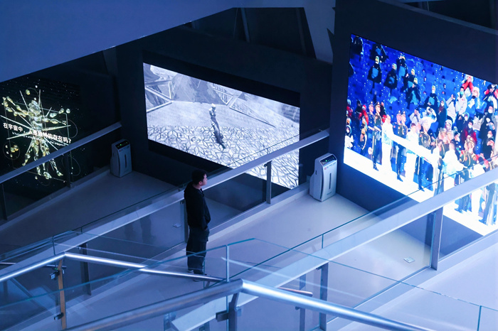 天地人机——中国（杭州）艺术与科技国际双年展举行