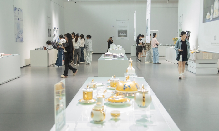 中国美协“青年伙伴计划”“新时代青年美术人才培养项目——陶瓷100”成果展览在景德镇举行