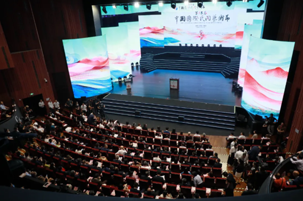 第13届中国国际民间艺术节在广东佛山开幕