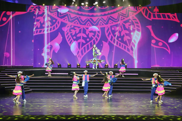 第13届中国国际民间艺术节在广东佛山开幕