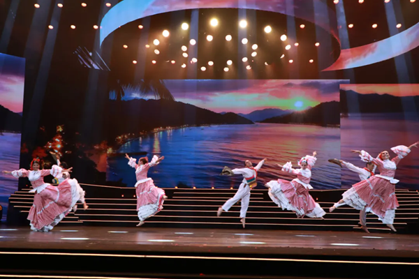 第13届中国国际民间艺术节在广东佛山开幕