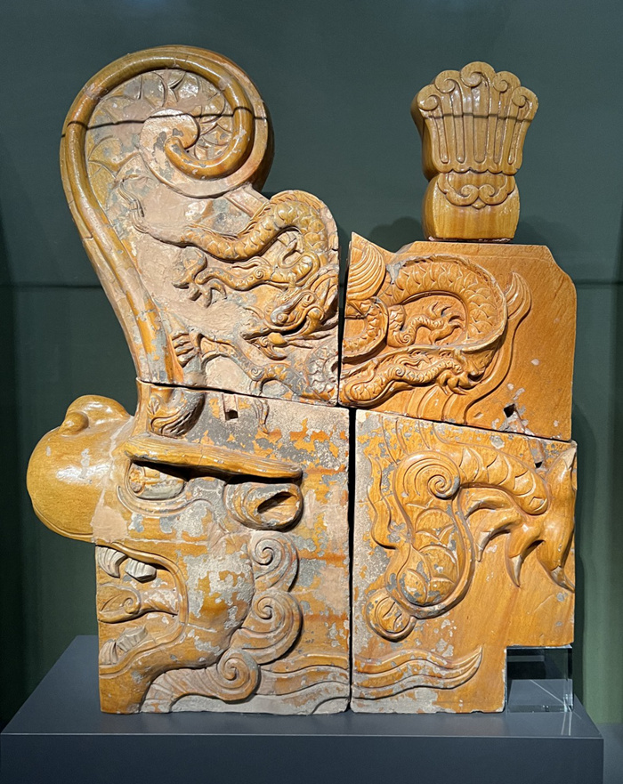 走进故宫百年大展——一件件明星文物背后，是守护传承的故事