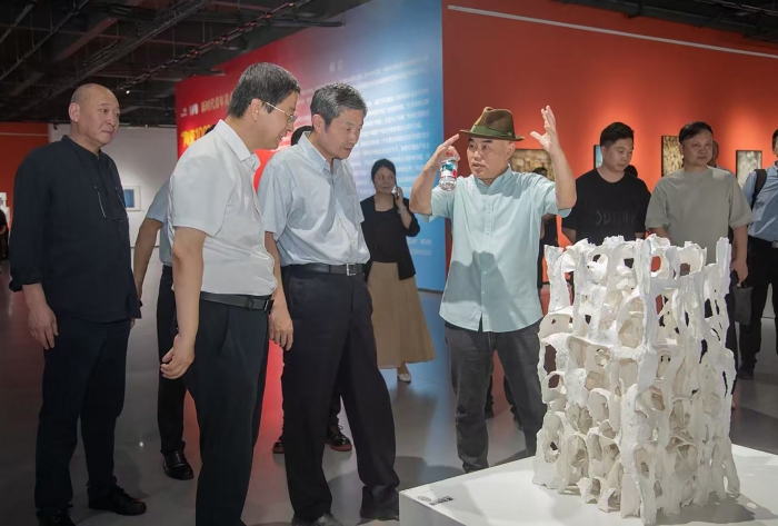 中国美协“青年伙伴计划”“新时代青年美术人才培养项目——陶瓷100”成果展览在景德镇举行